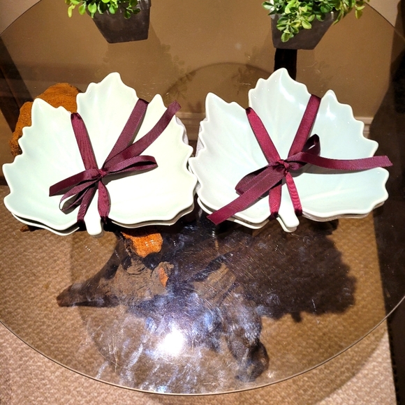 Maple Leaf Serving dishes - Picture 1 of 7